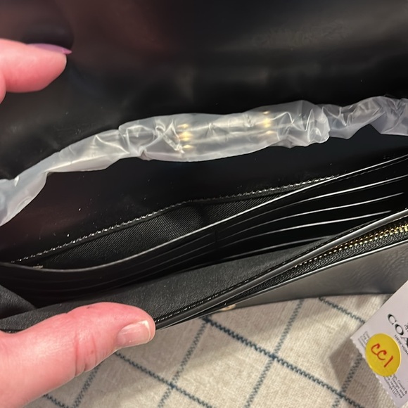 COACH DISNEY DINKY CROSSBODY BAG WITH MIXED 101 DALMATIONS PRINT - Picture 5 of 6